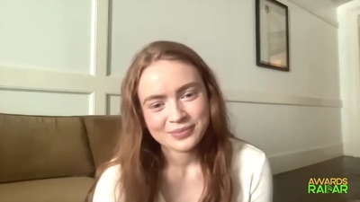 2022-06-15_-_AwardsRadar_-_Stranger_Things_4_Interview_mp40859.jpg