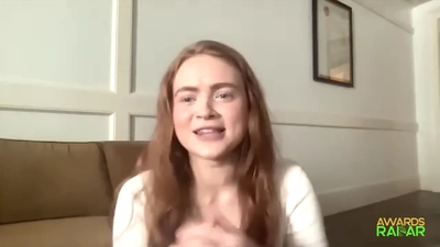 2022-06-15_-_AwardsRadar_-_Stranger_Things_4_Interview_mp40878.jpg