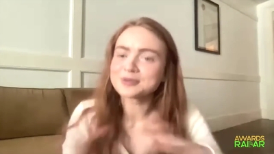2022-06-15_-_AwardsRadar_-_Stranger_Things_4_Interview_mp41059.jpg
