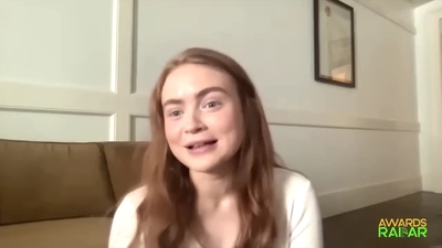 2022-06-15_-_AwardsRadar_-_Stranger_Things_4_Interview_mp41085.jpg