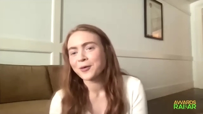 2022-06-15_-_AwardsRadar_-_Stranger_Things_4_Interview_mp41095.jpg