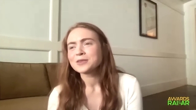 2022-06-15_-_AwardsRadar_-_Stranger_Things_4_Interview_mp41096.jpg