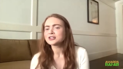 2022-06-15_-_AwardsRadar_-_Stranger_Things_4_Interview_mp41097.jpg