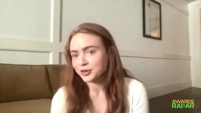 2022-06-15_-_AwardsRadar_-_Stranger_Things_4_Interview_mp41184.jpg