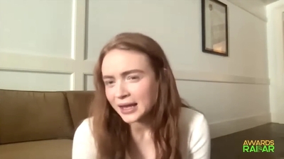 2022-06-15_-_AwardsRadar_-_Stranger_Things_4_Interview_mp41235.jpg