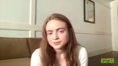 2022-06-15_-_AwardsRadar_-_Stranger_Things_4_Interview_mp41236.jpg