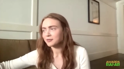 2022-06-15_-_AwardsRadar_-_Stranger_Things_4_Interview_mp41308.jpg