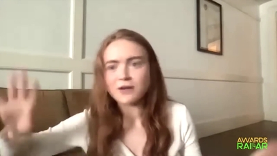 2022-06-15_-_AwardsRadar_-_Stranger_Things_4_Interview_mp41310.jpg