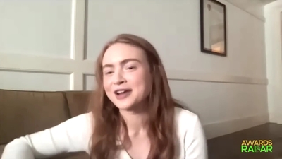 2022-06-15_-_AwardsRadar_-_Stranger_Things_4_Interview_mp41356.jpg