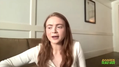 2022-06-15_-_AwardsRadar_-_Stranger_Things_4_Interview_mp41362.jpg