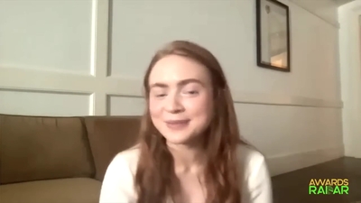 2022-06-15_-_AwardsRadar_-_Stranger_Things_4_Interview_mp41487.jpg