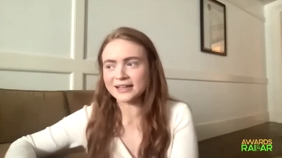 2022-06-15_-_AwardsRadar_-_Stranger_Things_4_Interview_mp41507.jpg