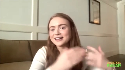 2022-06-15_-_AwardsRadar_-_Stranger_Things_4_Interview_mp41509.jpg