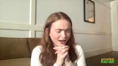 2022-06-15_-_AwardsRadar_-_Stranger_Things_4_Interview_mp41512.jpg