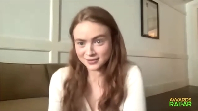 2022-06-15_-_AwardsRadar_-_Stranger_Things_4_Interview_mp41516.jpg