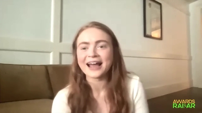 2022-06-15_-_AwardsRadar_-_Stranger_Things_4_Interview_mp41609.jpg