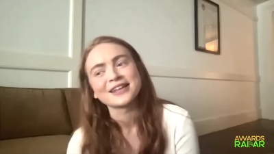 2022-06-15_-_AwardsRadar_-_Stranger_Things_4_Interview_mp41612.jpg