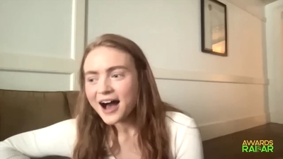 2022-06-15_-_AwardsRadar_-_Stranger_Things_4_Interview_mp41638.jpg