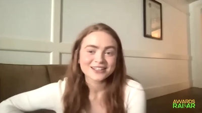 2022-06-15_-_AwardsRadar_-_Stranger_Things_4_Interview_mp41642.jpg