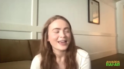 2022-06-15_-_AwardsRadar_-_Stranger_Things_4_Interview_mp41668.jpg