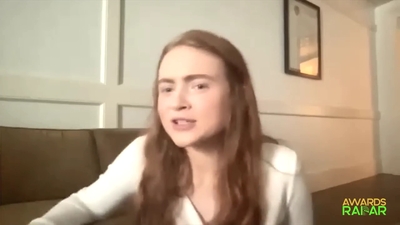 2022-06-15_-_AwardsRadar_-_Stranger_Things_4_Interview_mp41724.jpg