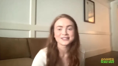 2022-06-15_-_AwardsRadar_-_Stranger_Things_4_Interview_mp41766.jpg