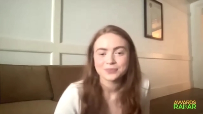 2022-06-15_-_AwardsRadar_-_Stranger_Things_4_Interview_mp41767.jpg