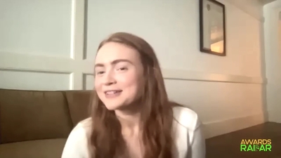 2022-06-15_-_AwardsRadar_-_Stranger_Things_4_Interview_mp41788.jpg