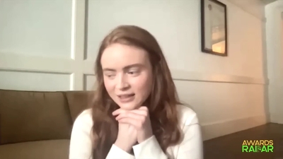 2022-06-15_-_AwardsRadar_-_Stranger_Things_4_Interview_mp41814.jpg