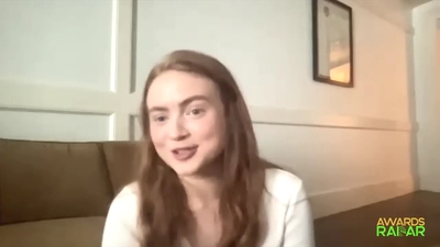 2022-06-15_-_AwardsRadar_-_Stranger_Things_4_Interview_mp41858.jpg