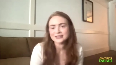 2022-06-15_-_AwardsRadar_-_Stranger_Things_4_Interview_mp41883.jpg
