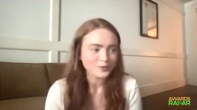 2022-06-15_-_AwardsRadar_-_Stranger_Things_4_Interview_mp41893.jpg