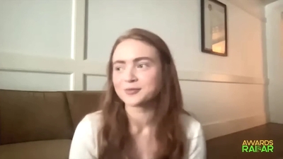 2022-06-15_-_AwardsRadar_-_Stranger_Things_4_Interview_mp41897.jpg