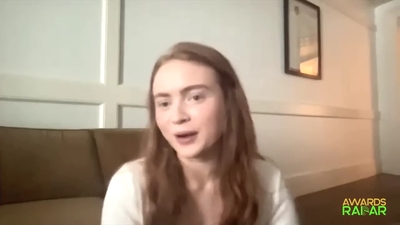 2022-06-15_-_AwardsRadar_-_Stranger_Things_4_Interview_mp41898.jpg