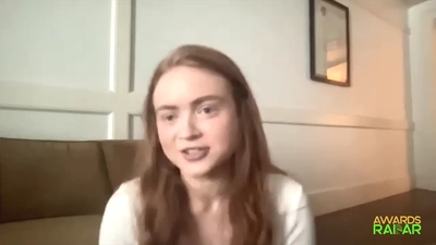 2022-06-15_-_AwardsRadar_-_Stranger_Things_4_Interview_mp41899.jpg