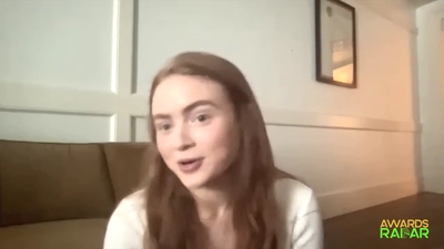 2022-06-15_-_AwardsRadar_-_Stranger_Things_4_Interview_mp41946.jpg