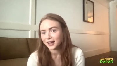 2022-06-15_-_AwardsRadar_-_Stranger_Things_4_Interview_mp41947.jpg