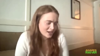 2022-06-15_-_AwardsRadar_-_Stranger_Things_4_Interview_mp41954.jpg