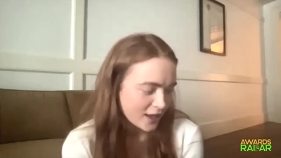 2022-06-15_-_AwardsRadar_-_Stranger_Things_4_Interview_mp41969.jpg
