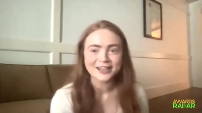 2022-06-15_-_AwardsRadar_-_Stranger_Things_4_Interview_mp41978.jpg