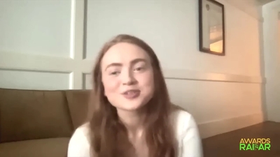 2022-06-15_-_AwardsRadar_-_Stranger_Things_4_Interview_mp42029.jpg