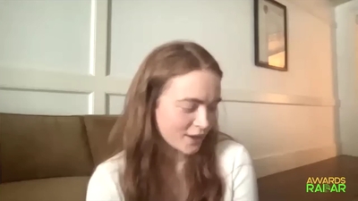 2022-06-15_-_AwardsRadar_-_Stranger_Things_4_Interview_mp42035.jpg