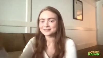 2022-06-15_-_AwardsRadar_-_Stranger_Things_4_Interview_mp42062.jpg