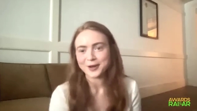 2022-06-15_-_AwardsRadar_-_Stranger_Things_4_Interview_mp42076.jpg