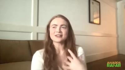 2022-06-15_-_AwardsRadar_-_Stranger_Things_4_Interview_mp42094.jpg