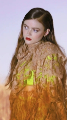 2022-06-15_-_WhoWhatWear_Shoot_BTS_video_1_mp40600.jpg
