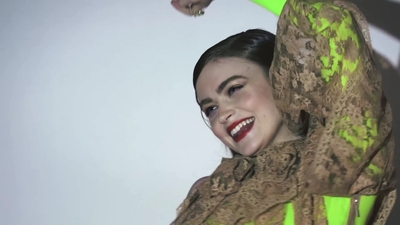 2022-06-15_-_WhoWhatWear_Shoot_Interview_mp42140.jpg