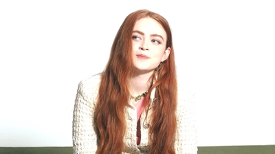 2022-06-15_-_WhoWhatWear_Shoot_Interview_mp42188.jpg