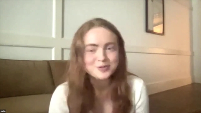 2022-06-17_-_Gold_Derby_-_Stranger_Things_4_Interview_mp42376.jpg