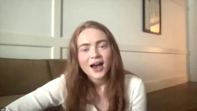 2022-06-17_-_Gold_Derby_-_Stranger_Things_4_Interview_mp42410.jpg